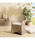 Fauteuil en rotin enveloppant avec coussin blanc CREAM