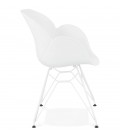 Chaise moderne FIDJI blanche avec pieds en métal blanc - 