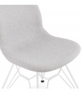 Chaise design DECLIK grise claire avec pieds en métal blanc - 