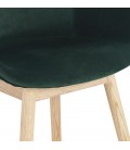 Chaise avec accoudoirs FRIDA en velours vert et pieds en bois naturel - 