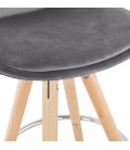 Tabouret snack mi-hauteur SPIRIT MINI en velours gris et pieds en bois naturel - 