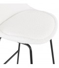 Tabouret de bar ALICE en tissu bouloché blanc et pied traineau en métal noir - 