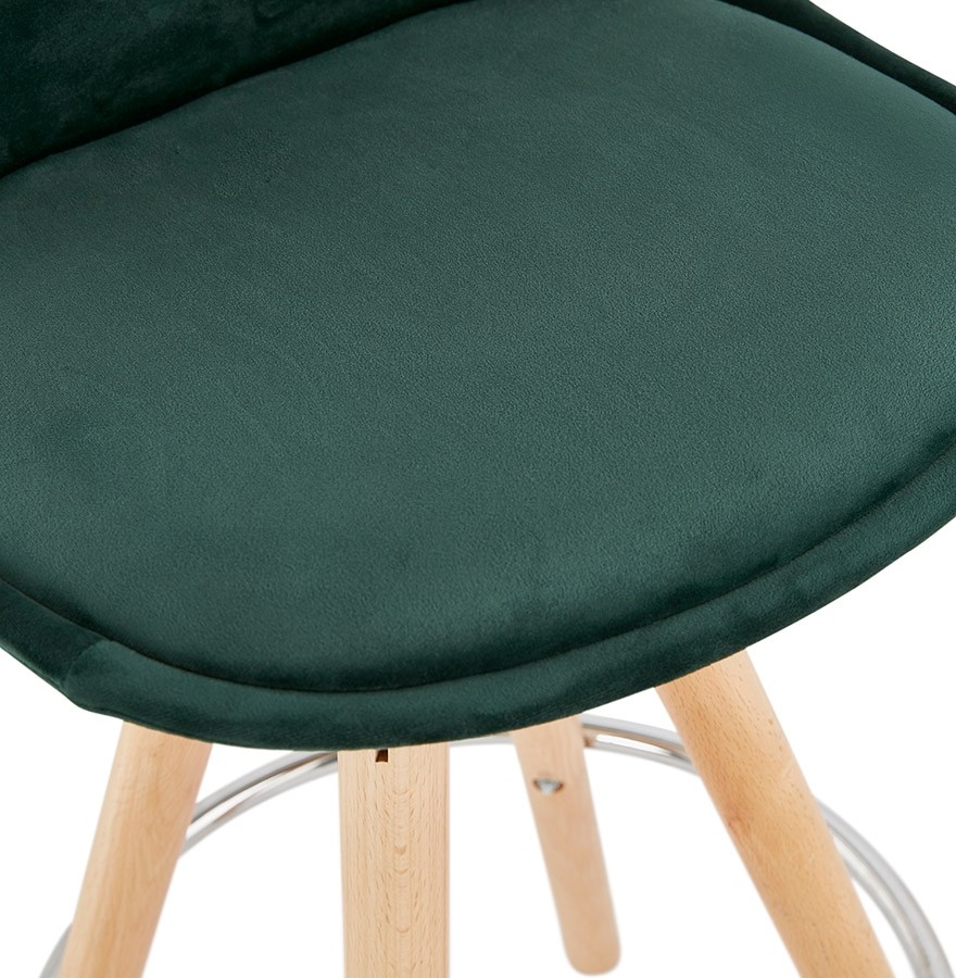 Tabouret de bar SPIRIT en velours vert et pieds en bois naturel